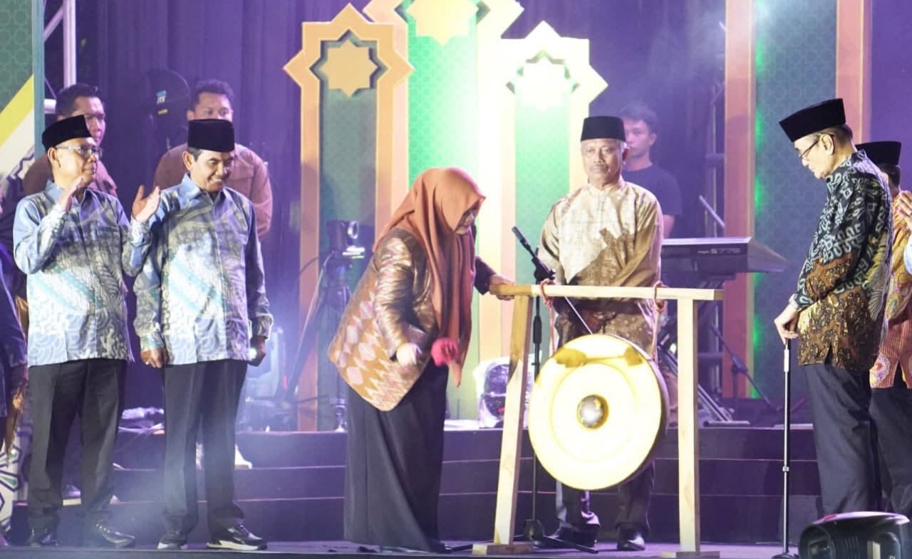 STQH XXVIII Resmi Dibuka, Bupati H. Jarot Optimis Sumbawa Jadi Pusat Peradaban Qur’ani