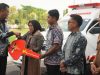 Bupati H. Jarot Serahkan Ambulans Medan Berat untuk Ropang dan Orong Telu