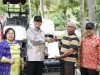 Pemkab Sumbawa Salurkan 16 Combine untuk Kelompok Tani