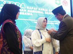 Pemkab Sumbawa Dorong Kebangkitan Tenun Lokal