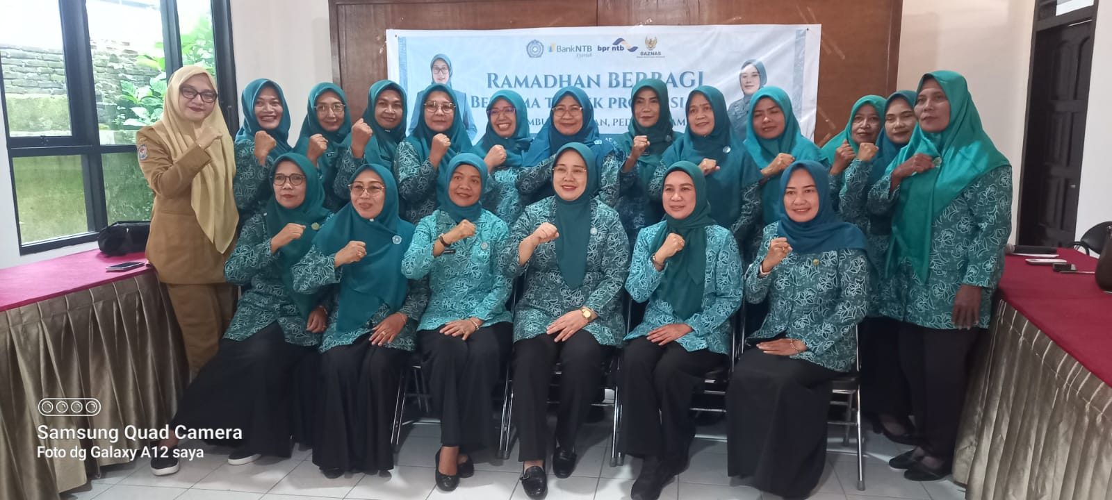 Empat Desa Berdaya di Sumbawa Dapat Paket Sembako dari TP PKK NTB