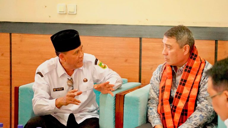 Bupati Sumbawa Tawarkan Kerjasama Garam dan Susu Kuda Liar Dengan Dubes Kazakhtan