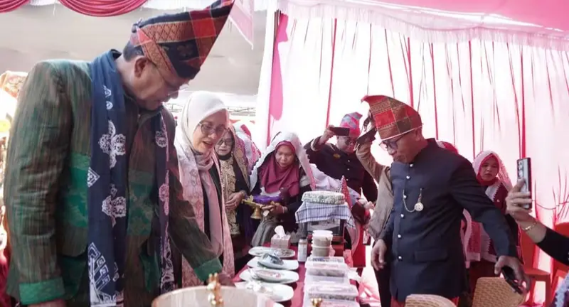 Festival Pindang Belik, Bupati Sumbawa Dorong Pelestarian Budaya Sumbawa